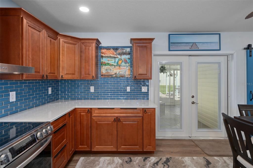 For Sale: $425,000 (2 beds, 2 baths, 1361 Square Feet)