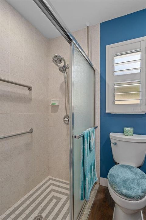 For Sale: $425,000 (2 beds, 2 baths, 1361 Square Feet)