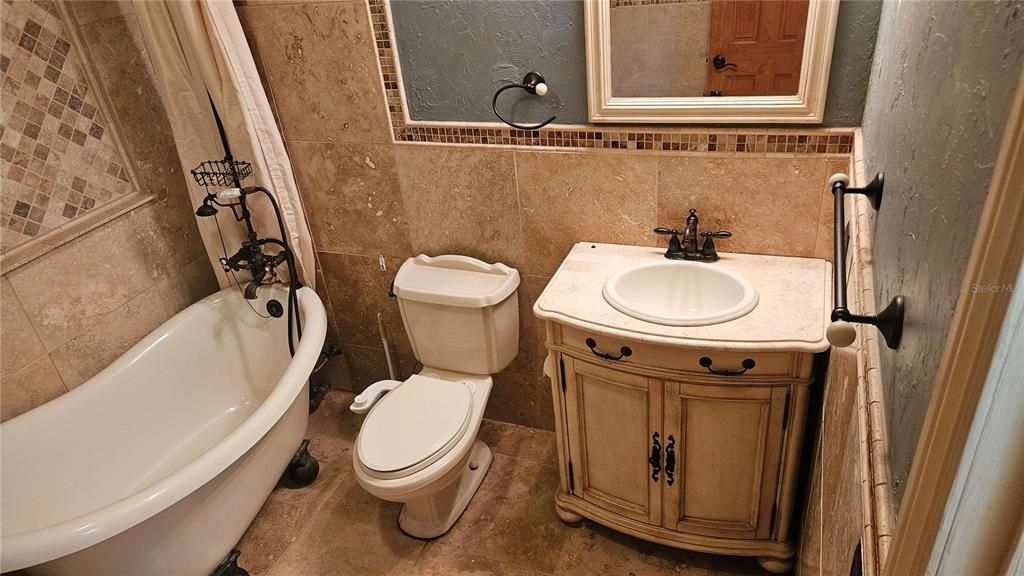 For Rent: $1,750 (2 beds, 2 baths, 1830 Square Feet)