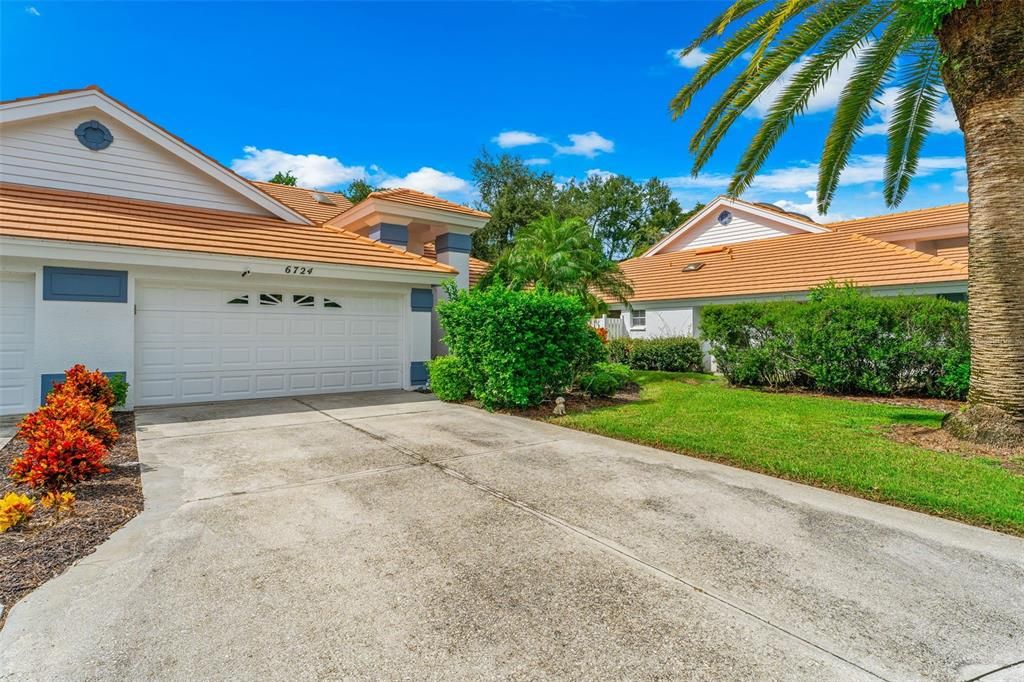 En Venta: $299,900 (2 camas, 2 baños, 1673 Pies cuadrados)
