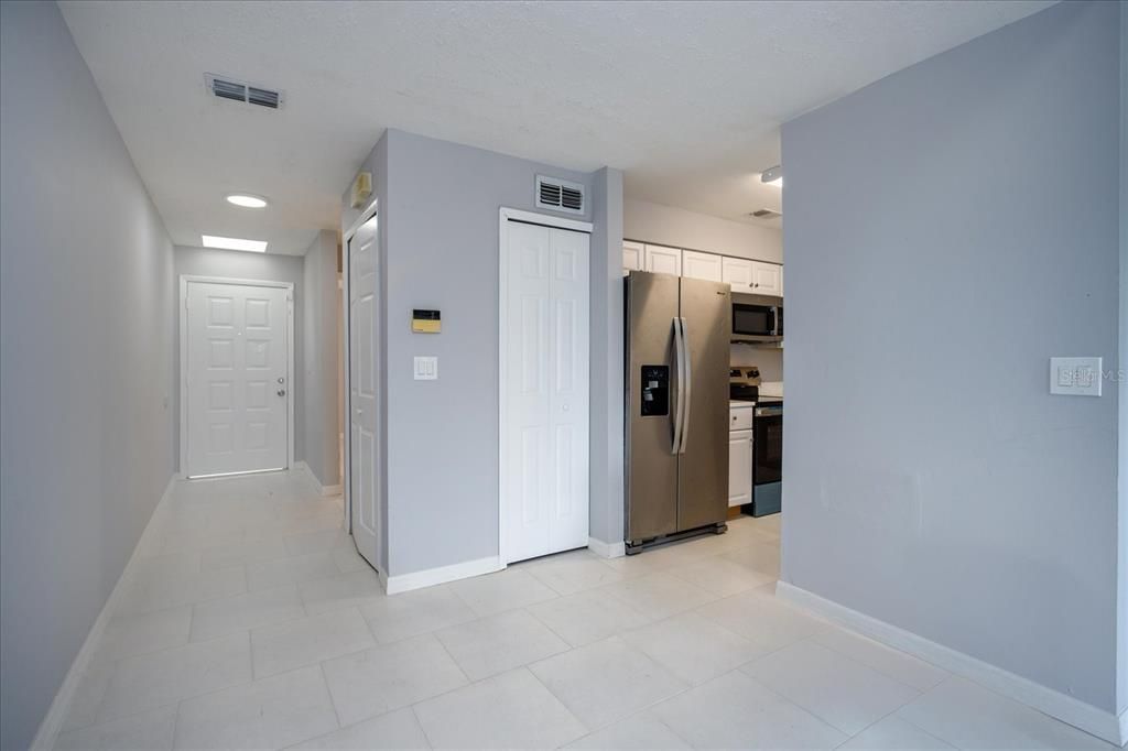 For Rent: $2,000 (2 beds, 2 baths, 1106 Square Feet)