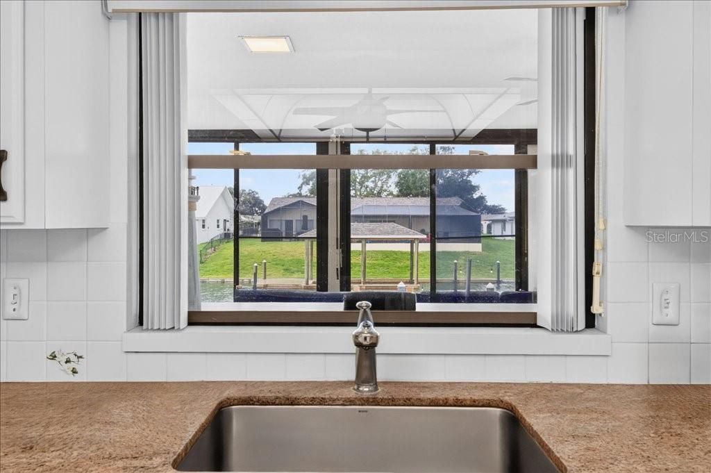 For Sale: $534,900 (3 beds, 2 baths, 1925 Square Feet)