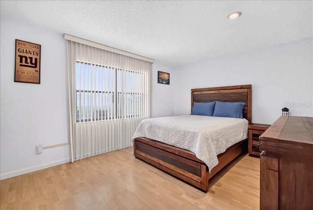 For Sale: $534,900 (3 beds, 2 baths, 1925 Square Feet)