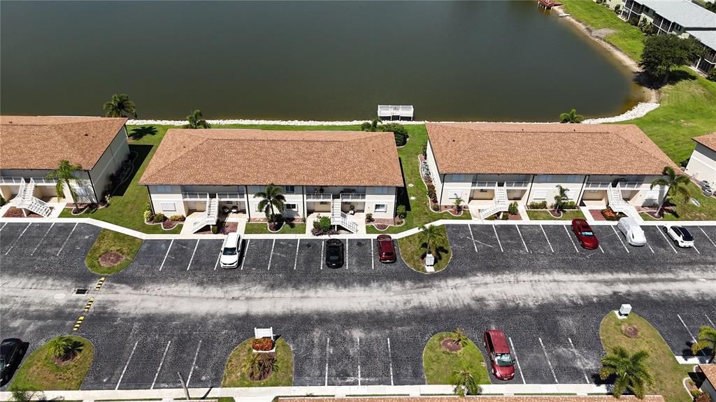 For Sale: $129,900 (2 beds, 2 baths, 886 Square Feet)