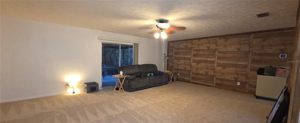 For Sale: $350,000 (3 beds, 2 baths, 1470 Square Feet)