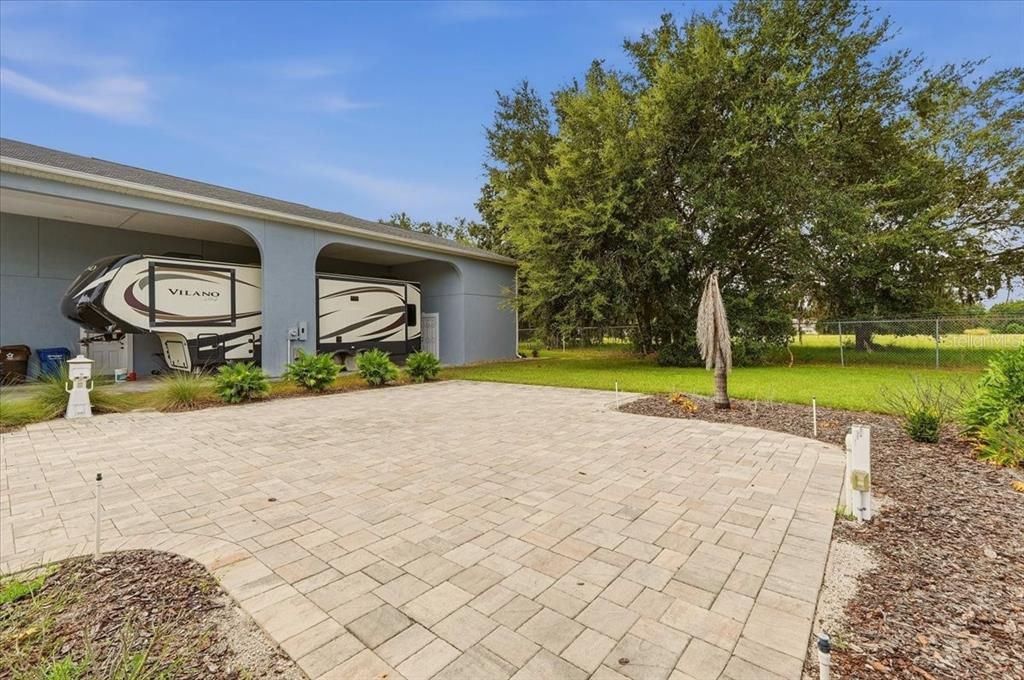 待售: $259,000 (0.21 acres)