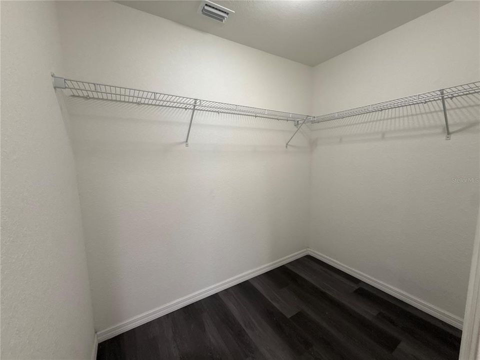 В аренду: $1,685 (3 спален, 2 ванн, 1319 Квадратных фут)