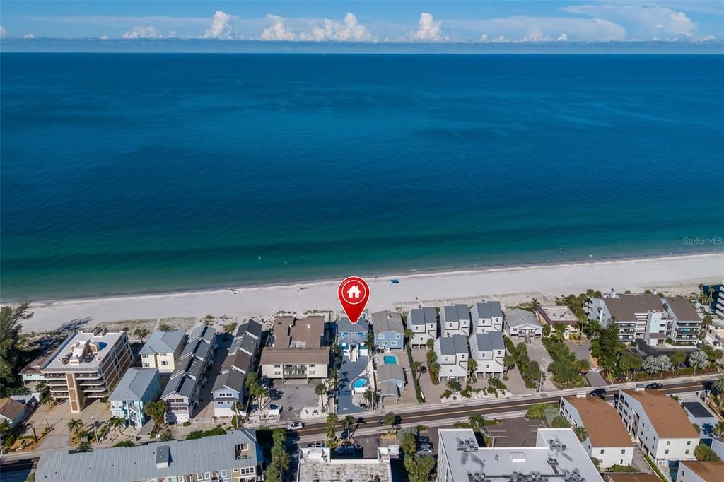 For Sale: $5,995,000 (6 beds, 5 baths, 4140 Square Feet)