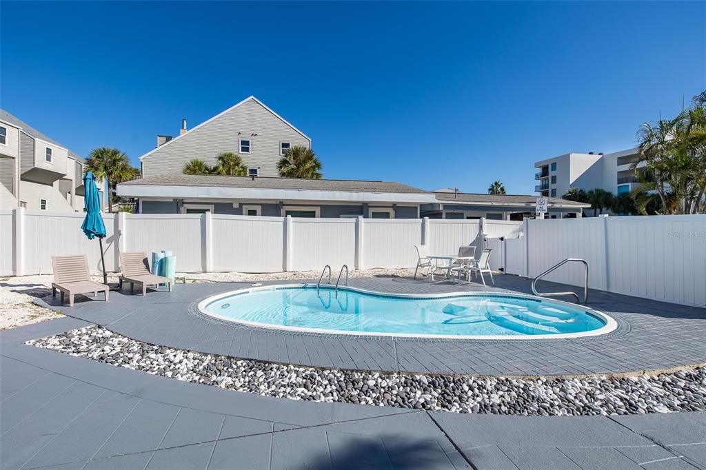 For Sale: $5,995,000 (6 beds, 5 baths, 4140 Square Feet)