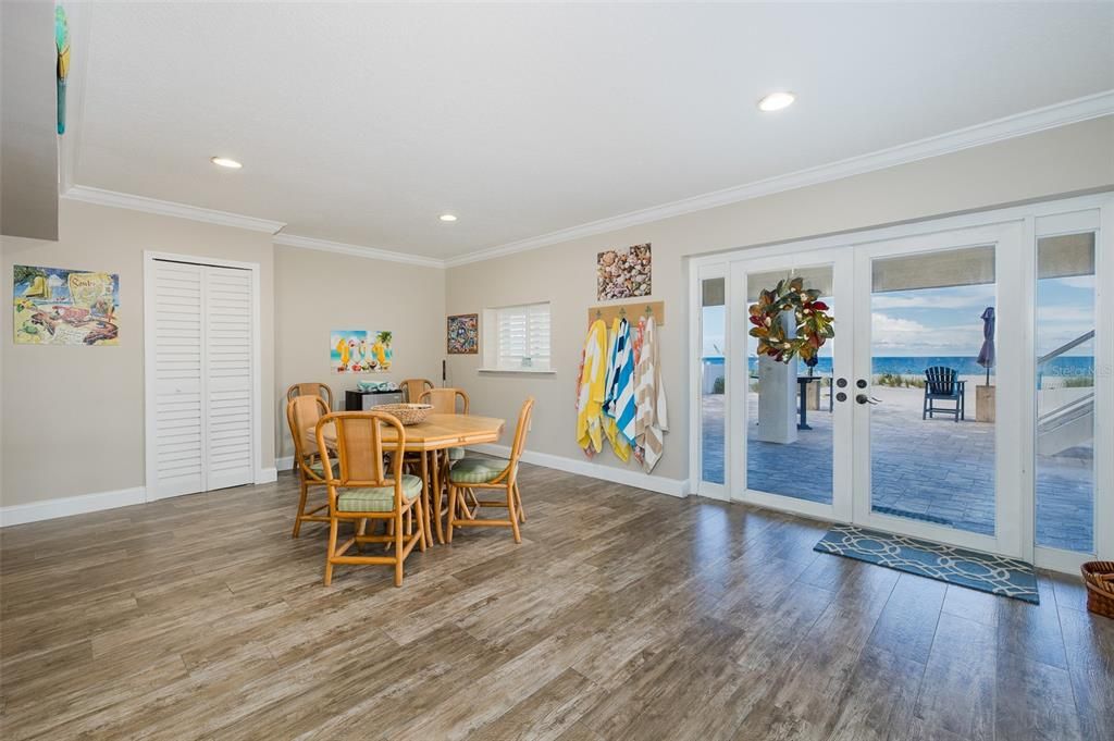 For Sale: $5,995,000 (6 beds, 5 baths, 4140 Square Feet)