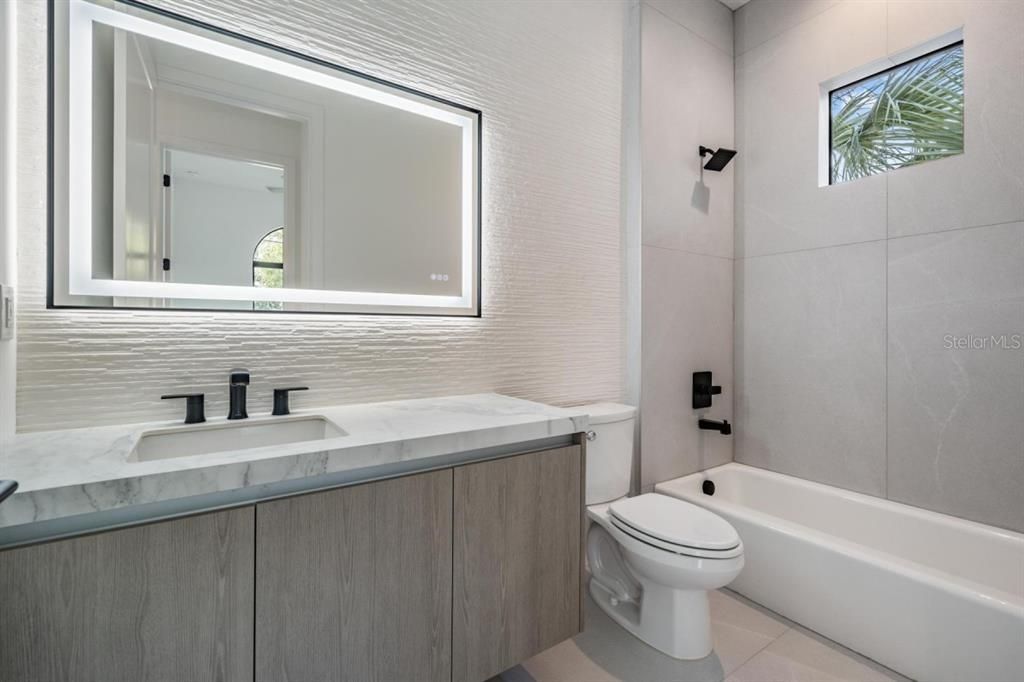For Rent: $6,100 (4 beds, 3 baths, 3060 Square Feet)