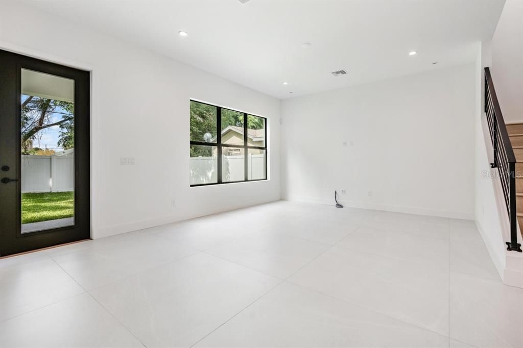 For Rent: $6,100 (4 beds, 3 baths, 3060 Square Feet)