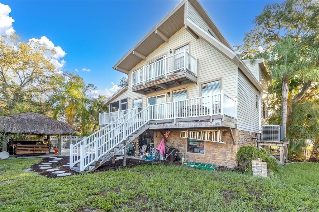 En Venta: $675,000 (3 camas, 4 baños, 1728 Pies cuadrados)