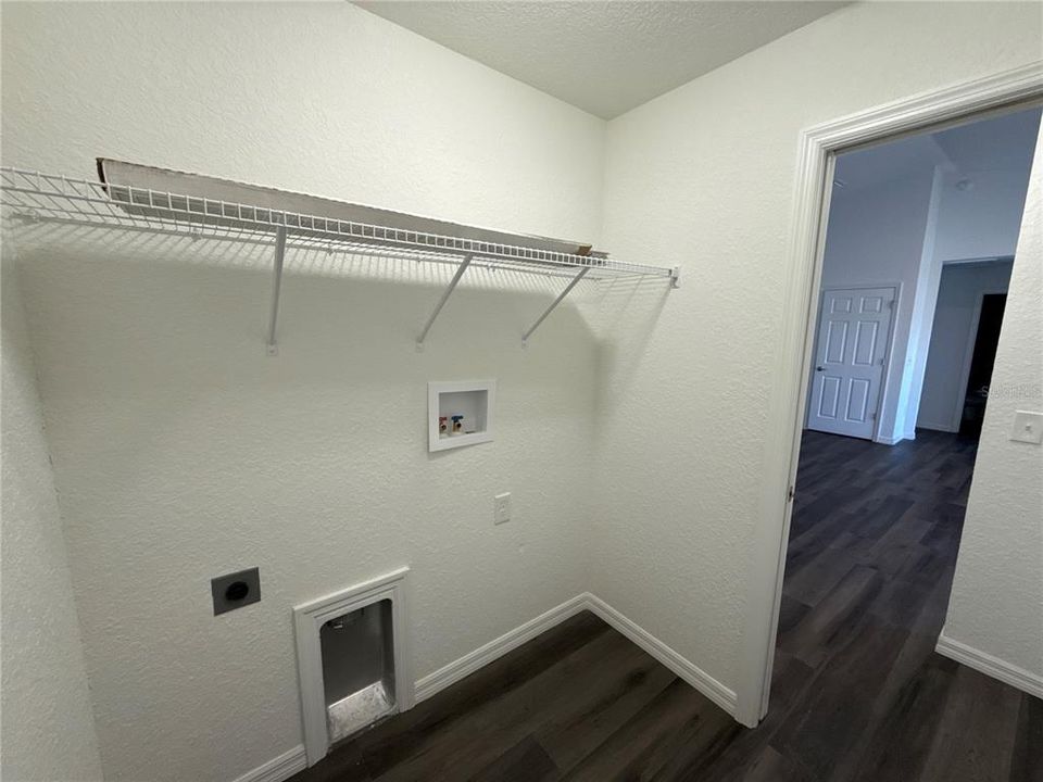 For Rent: $1,675 (3 beds, 2 baths, 1321 Square Feet)