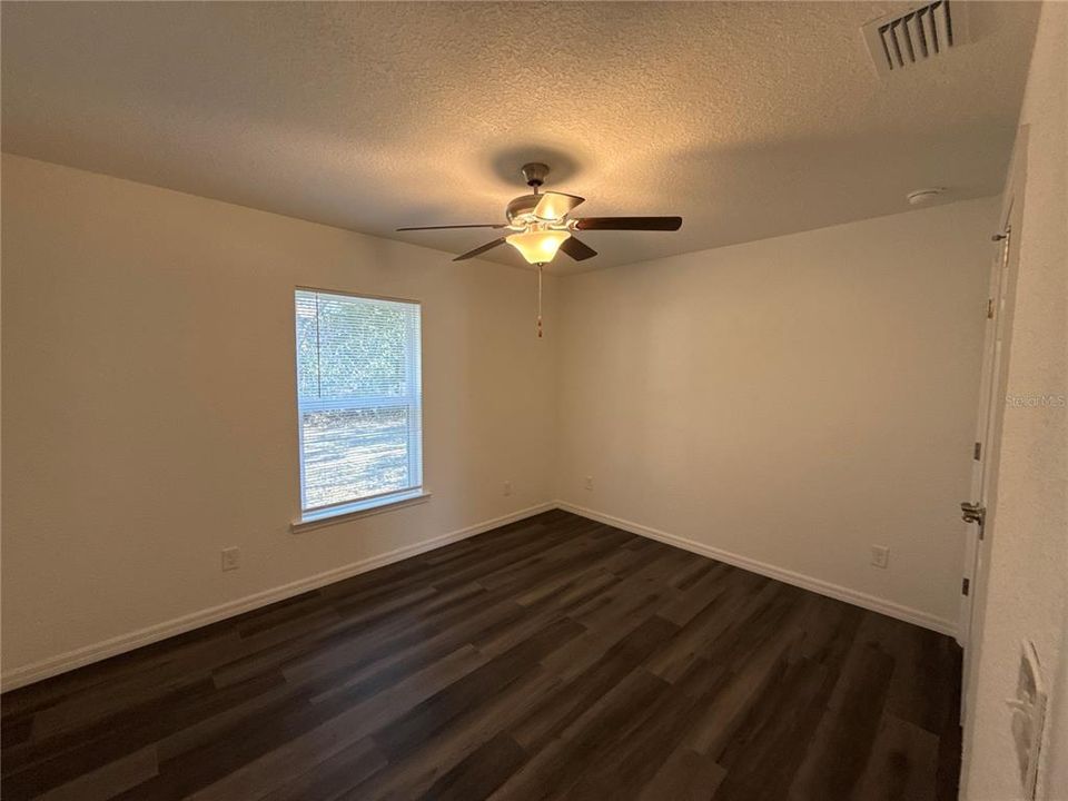 For Rent: $1,675 (3 beds, 2 baths, 1321 Square Feet)