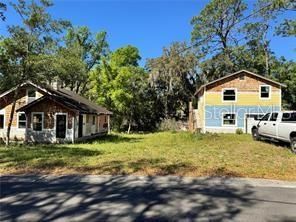 For Sale: $289,500 (3 beds, 1 baths, 1008 Square Feet)