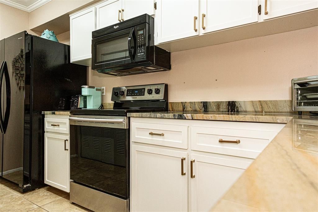 En Venta: $220,000 (2 camas, 2 baños, 900 Pies cuadrados)