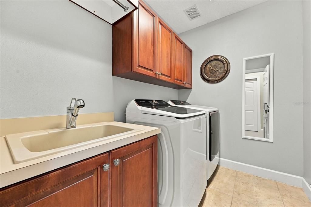 For Sale: $849,900 (3 beds, 3 baths, 3365 Square Feet)