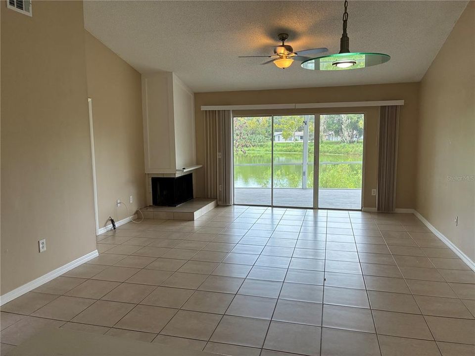 For Rent: $2,095 (3 beds, 2 baths, 1378 Square Feet)