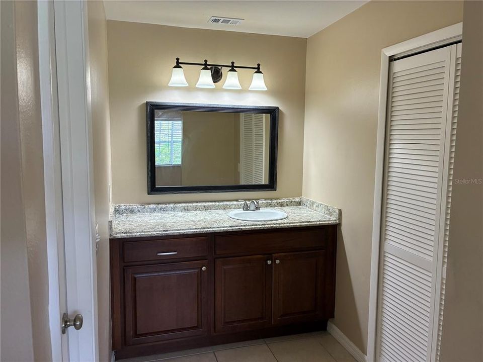 For Rent: $2,095 (3 beds, 2 baths, 1378 Square Feet)