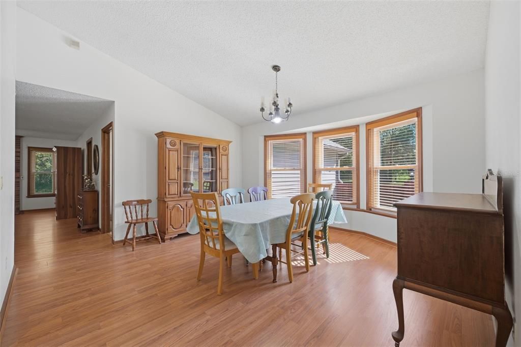 For Sale: $545,000 (3 beds, 2 baths, 2291 Square Feet)