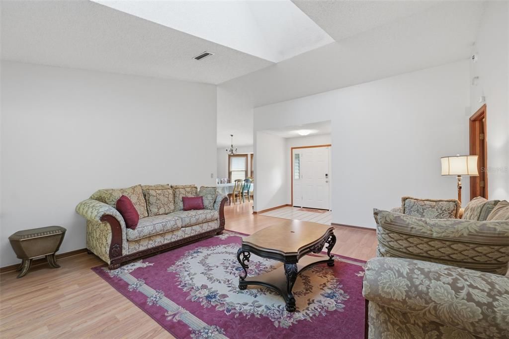 For Sale: $545,000 (3 beds, 2 baths, 2291 Square Feet)