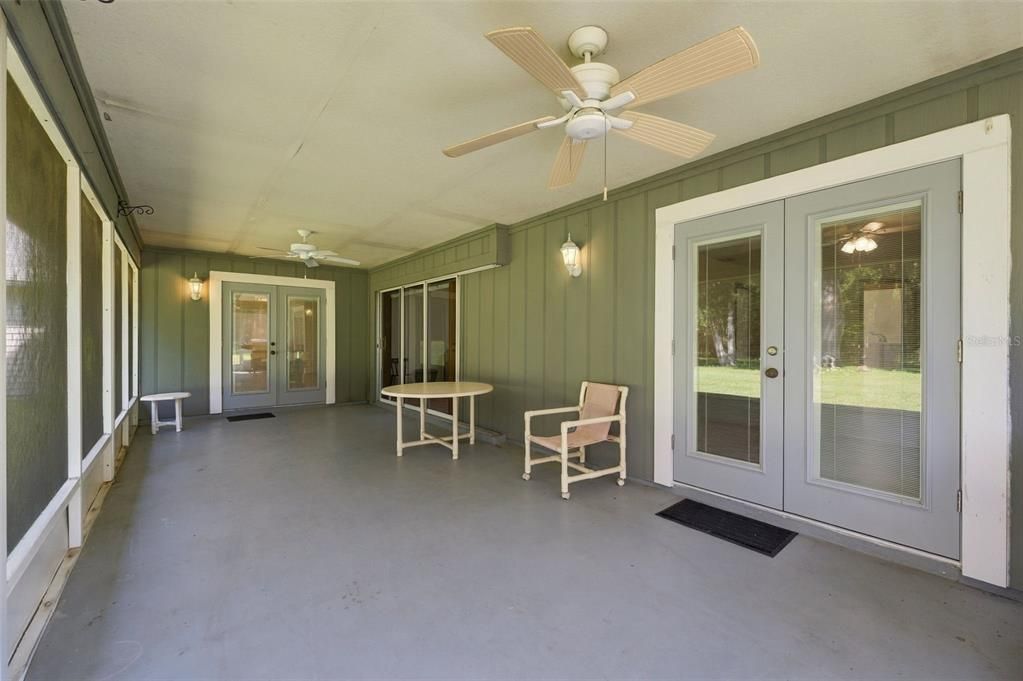 For Sale: $545,000 (3 beds, 2 baths, 2291 Square Feet)