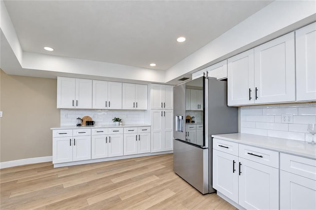 For Sale: $850,000 (4 beds, 4 baths, 3578 Square Feet)