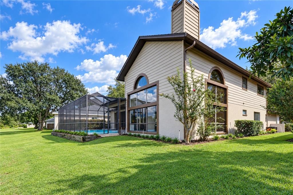 For Sale: $850,000 (4 beds, 4 baths, 3578 Square Feet)