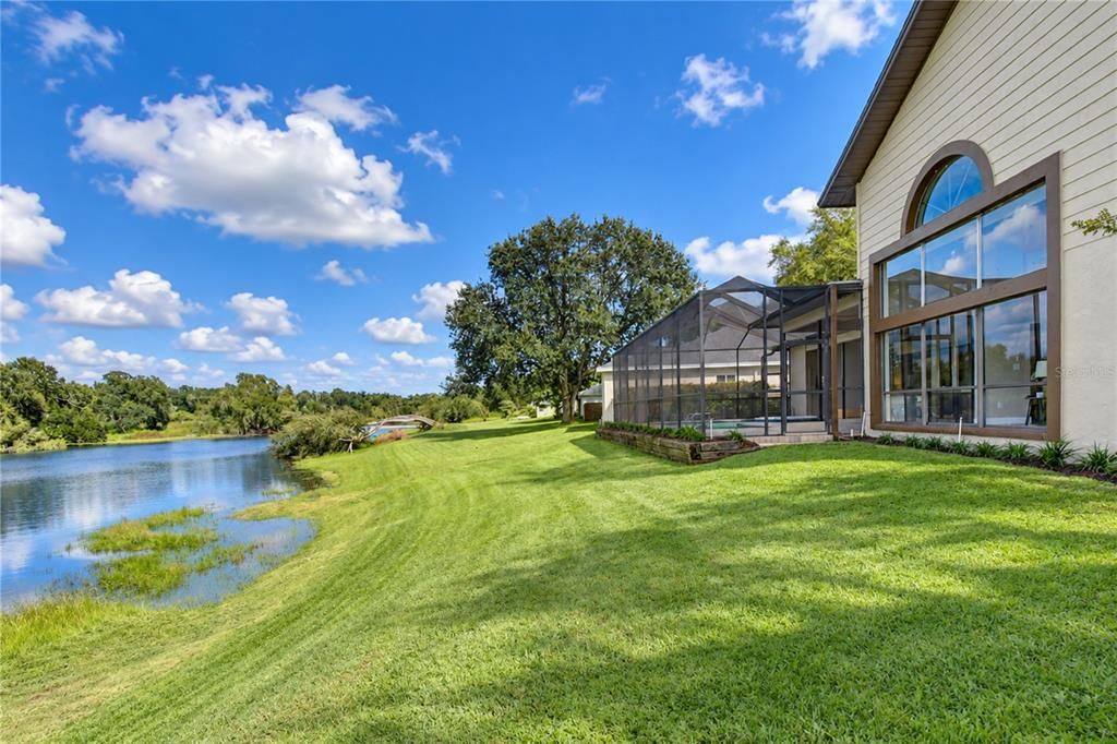 For Sale: $850,000 (4 beds, 4 baths, 3578 Square Feet)