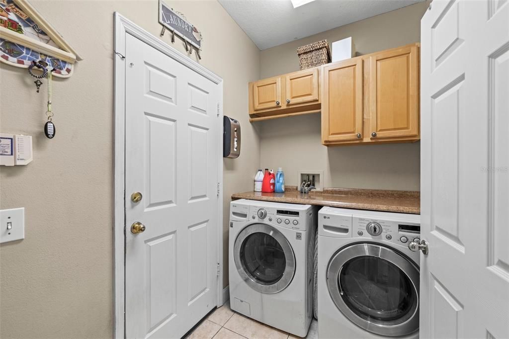 For Sale: $683,000 (4 beds, 3 baths, 2197 Square Feet)