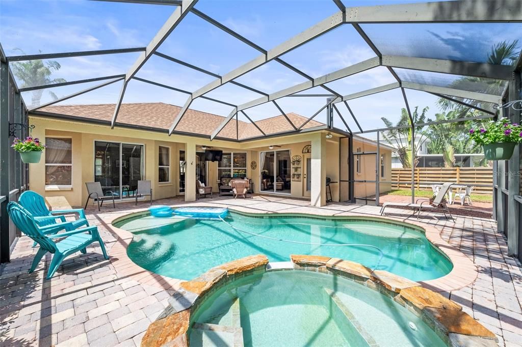 For Sale: $683,000 (4 beds, 3 baths, 2197 Square Feet)