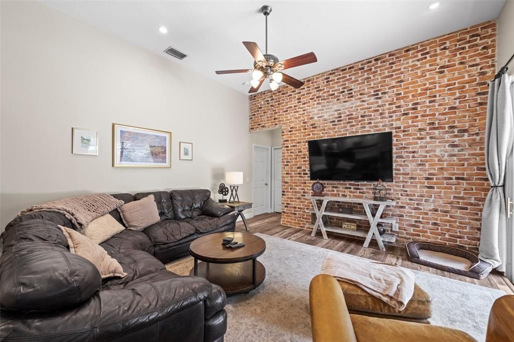 For Sale: $683,000 (4 beds, 3 baths, 2197 Square Feet)