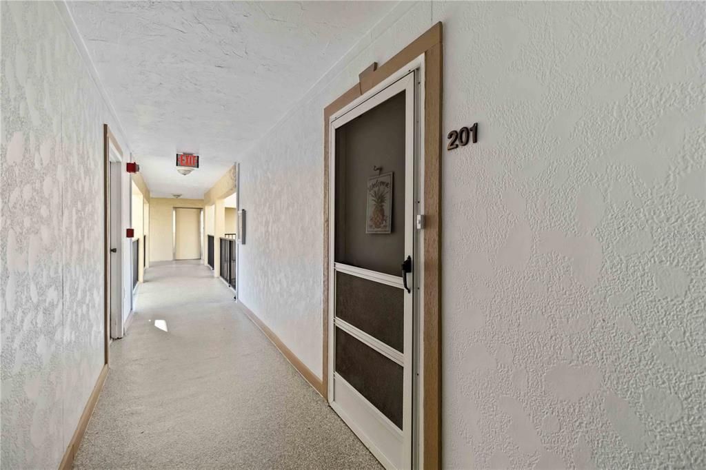 На продажу: $149,000 (2 спален, 2 ванн, 940 Квадратных фут)
