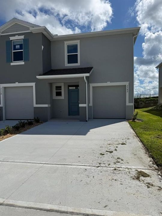 For Rent: $2,195 (3 beds, 2 baths, 1724 Square Feet)