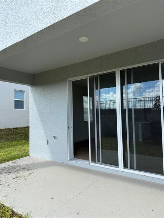 For Rent: $2,195 (3 beds, 2 baths, 1724 Square Feet)