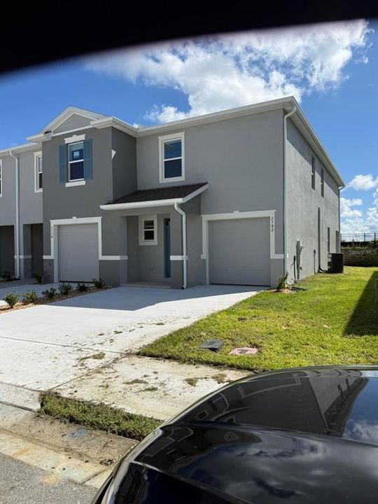 For Rent: $2,195 (3 beds, 2 baths, 1724 Square Feet)