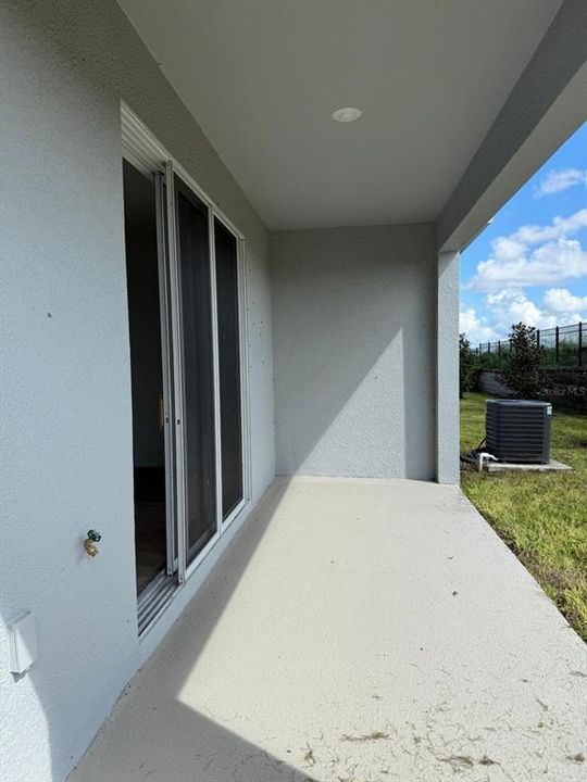 For Rent: $2,195 (3 beds, 2 baths, 1724 Square Feet)