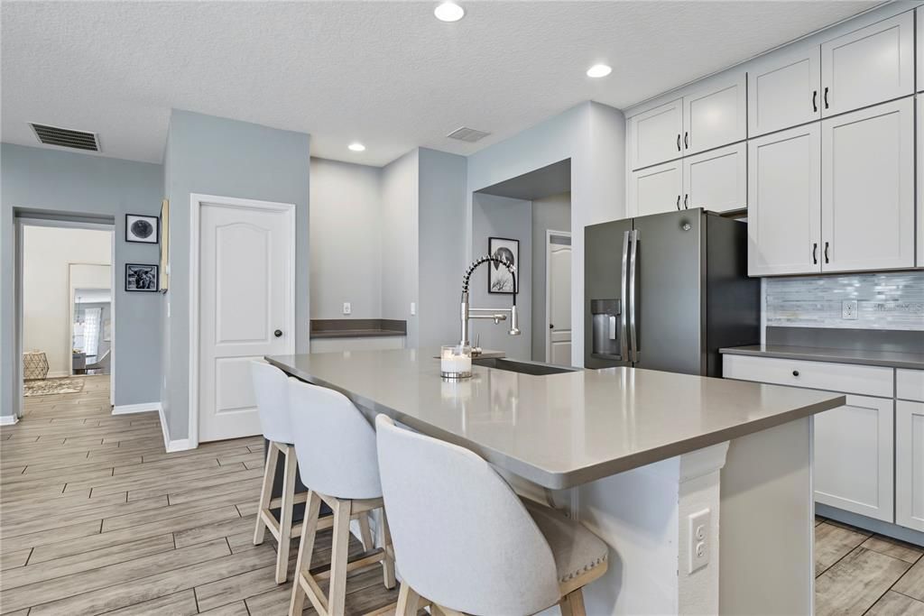 For Sale: $710,000 (3 beds, 2 baths, 1860 Square Feet)