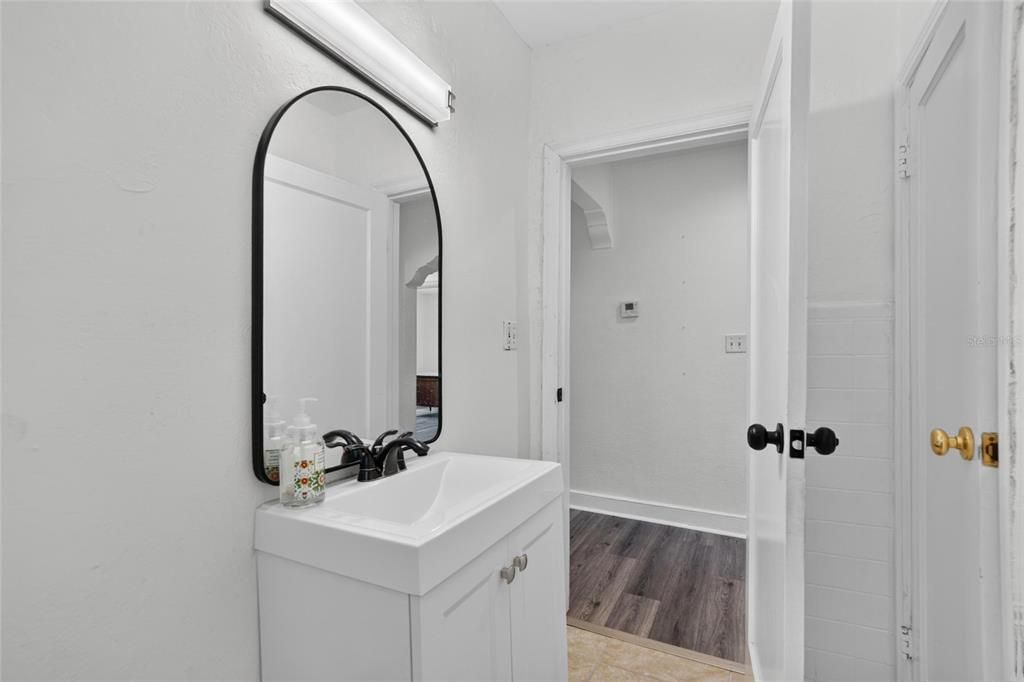En Venta: $850,000 (0 camas, 0 baños, 1600 Pies cuadrados)