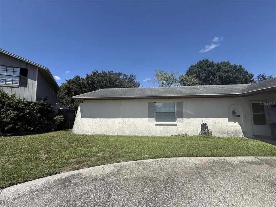 En Venta: $267,900 (4 camas, 2 baños, 1719 Pies cuadrados)