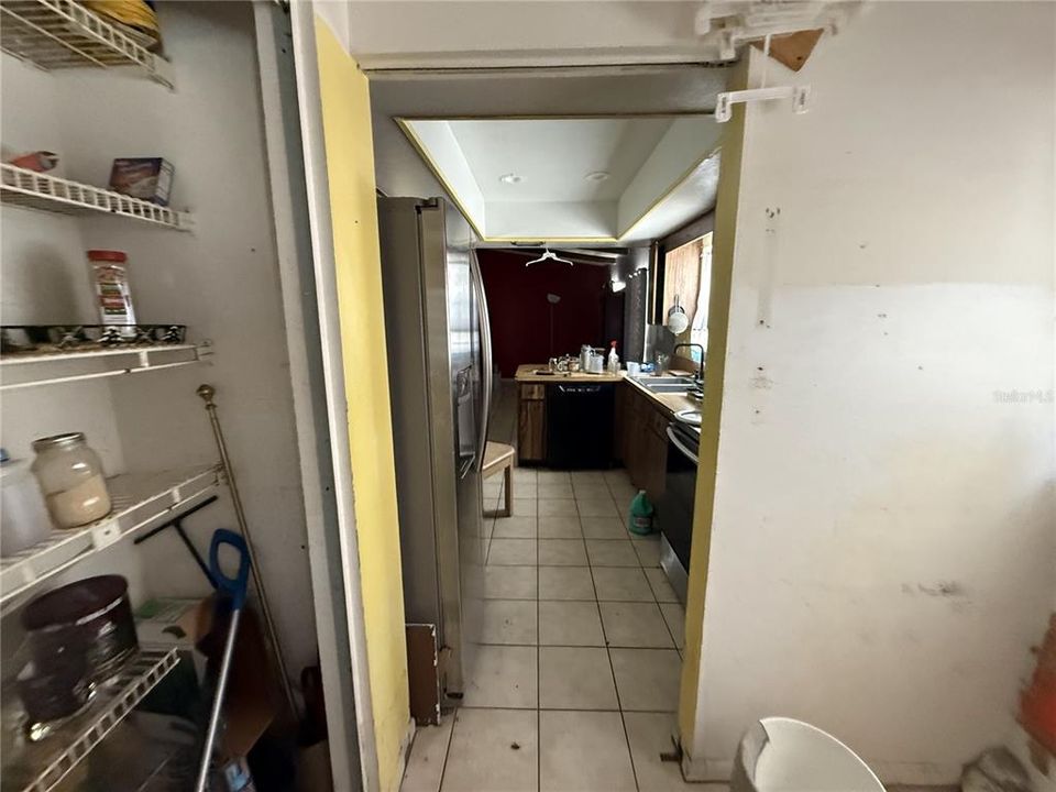 En Venta: $267,900 (4 camas, 2 baños, 1719 Pies cuadrados)