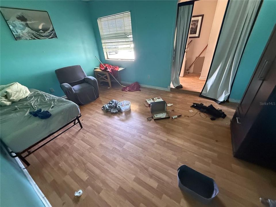 En Venta: $267,900 (4 camas, 2 baños, 1719 Pies cuadrados)