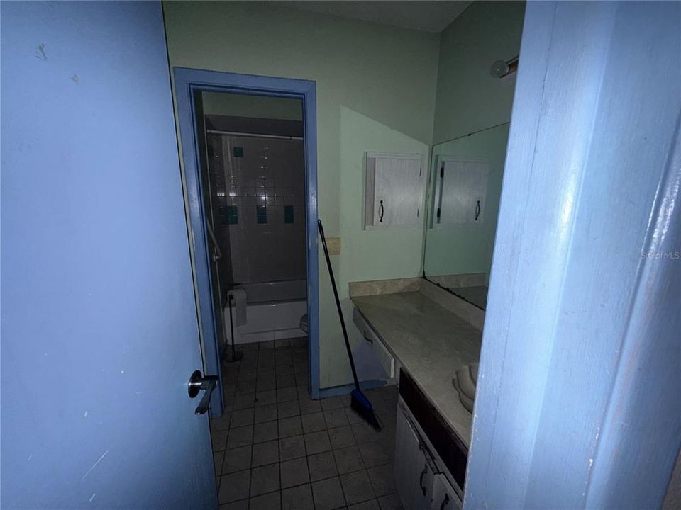 En Venta: $267,900 (4 camas, 2 baños, 1719 Pies cuadrados)
