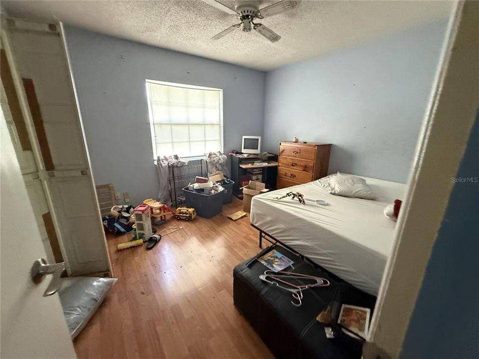 En Venta: $267,900 (4 camas, 2 baños, 1719 Pies cuadrados)