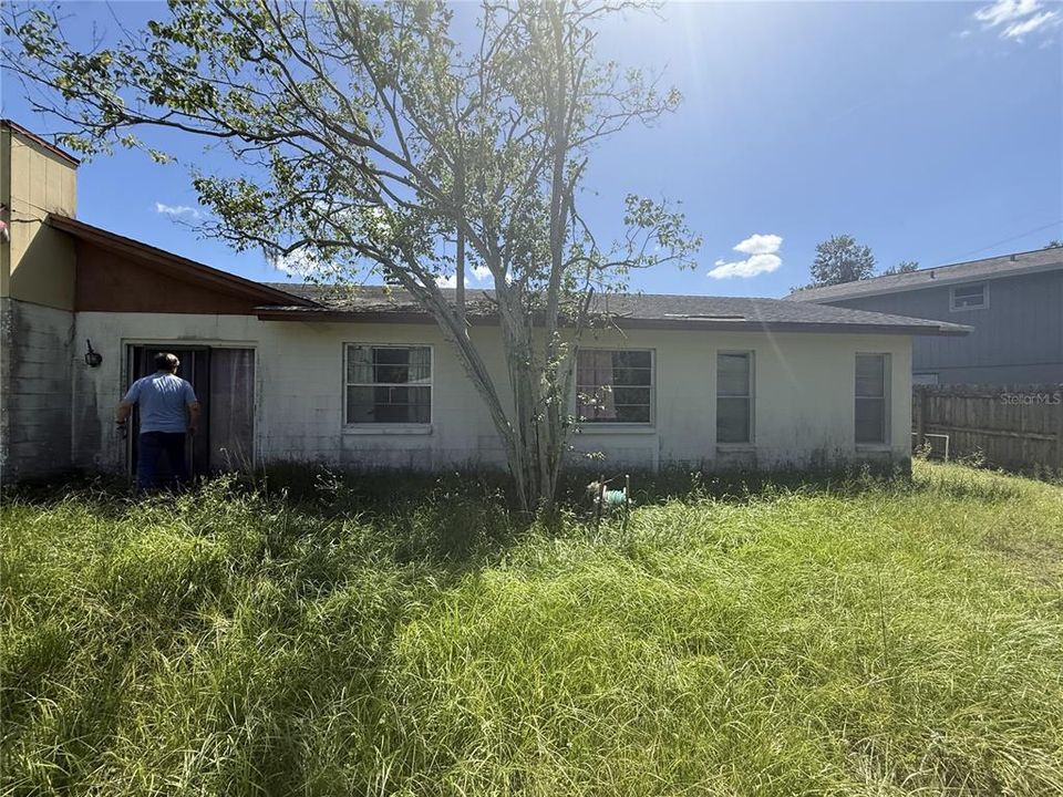 En Venta: $267,900 (4 camas, 2 baños, 1719 Pies cuadrados)