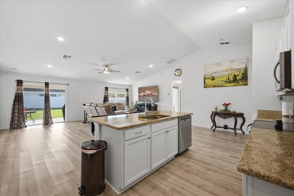 For Sale: $355,000 (3 beds, 2 baths, 2040 Square Feet)