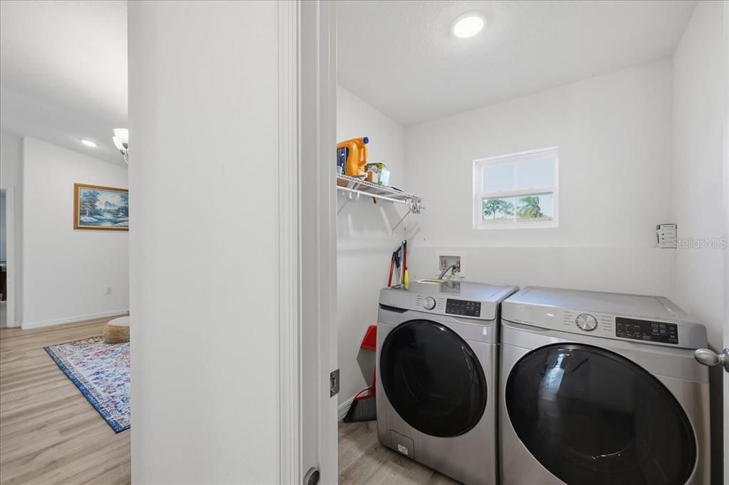 For Sale: $355,000 (3 beds, 2 baths, 2040 Square Feet)