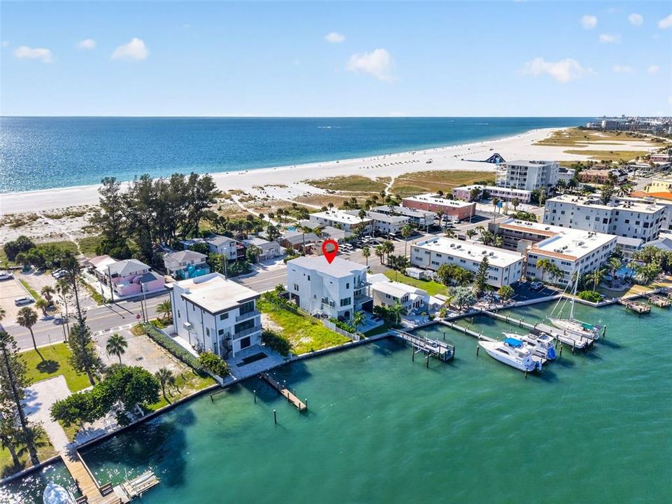 For Sale: $3,925,000 (4 beds, 4 baths, 4274 Square Feet)