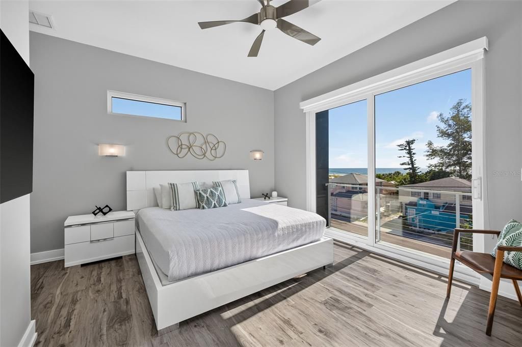 For Sale: $3,925,000 (4 beds, 4 baths, 4274 Square Feet)